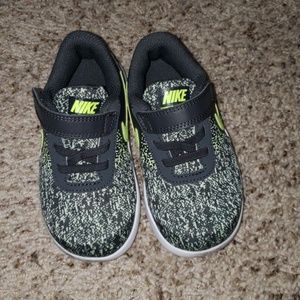 Nike Flex Contact boys shoes